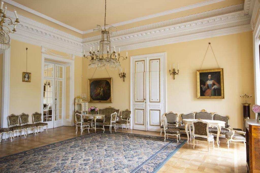 Hotel Butikowy Palac Jablonna Dış mekan fotoğraf