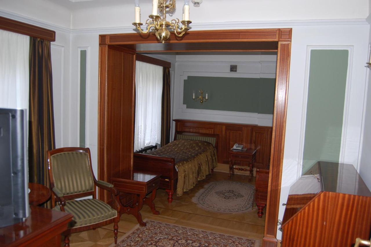 Hotel Butikowy Palac Jablonna Dış mekan fotoğraf